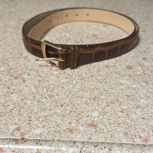 Fashionable Crocodile Brown Leather Belt Size 42 in. Natural FullGrain Cowhide.